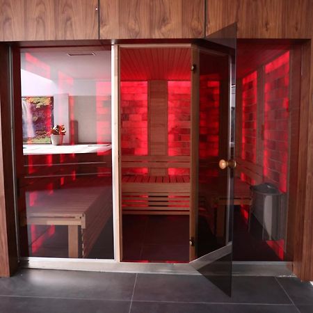 Palace Hotel & Spa Kosovska Mitrovica Ngoại thất bức ảnh