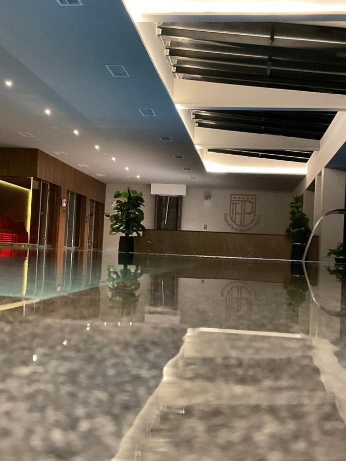 Palace Hotel & Spa Kosovska Mitrovica Ngoại thất bức ảnh