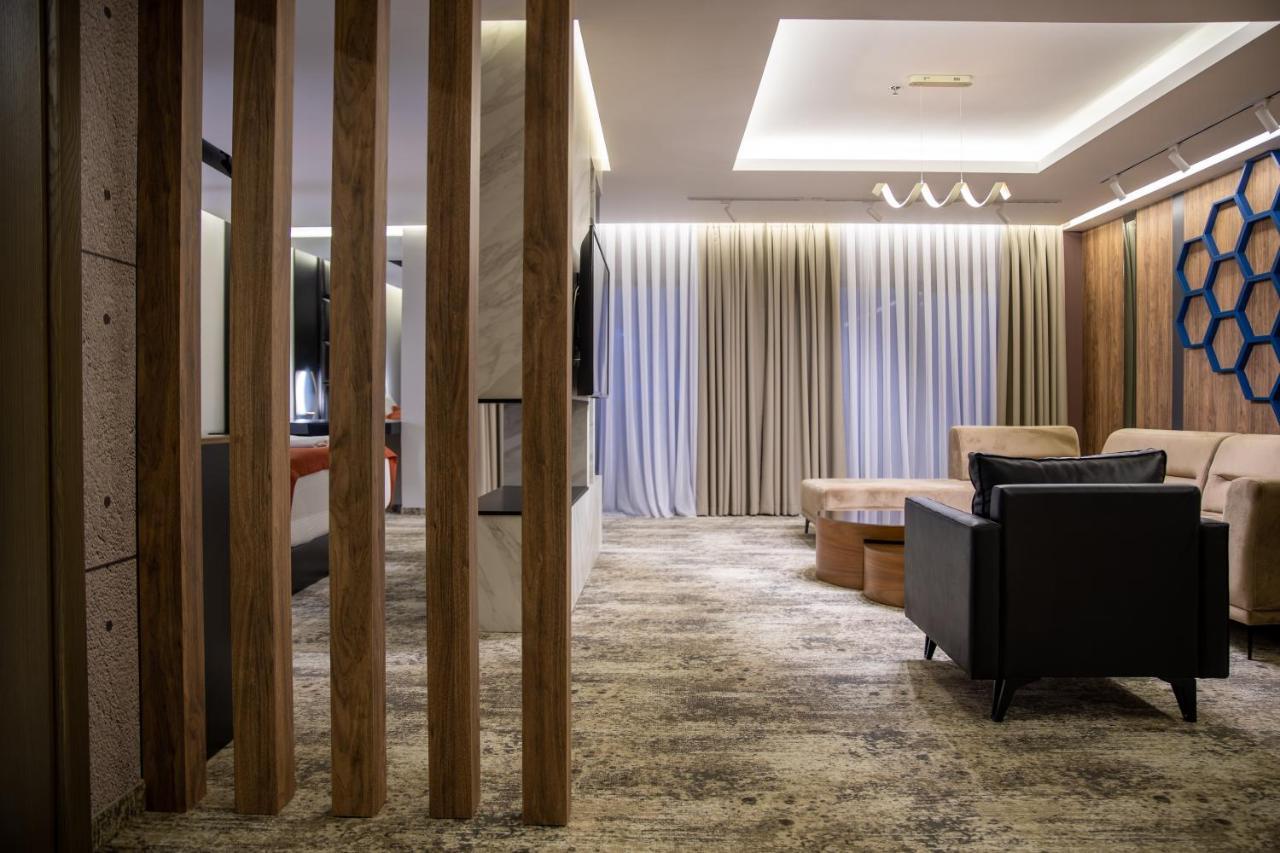 Palace Hotel & Spa Kosovska Mitrovica Ngoại thất bức ảnh